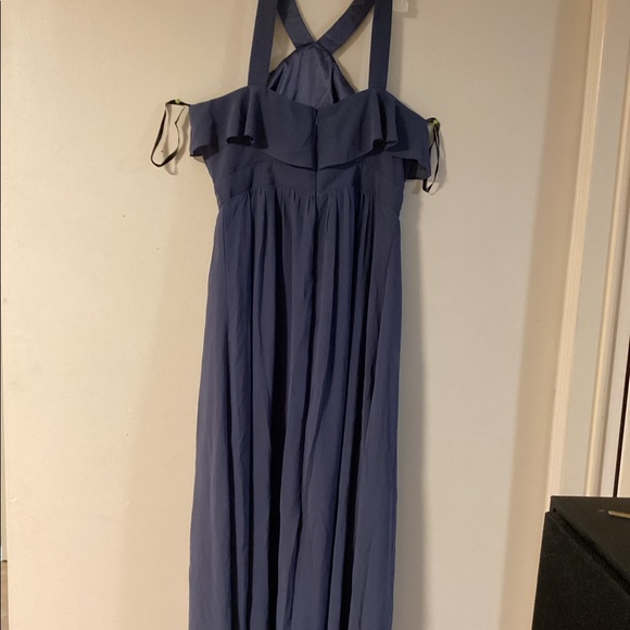 Formal dress - Picture 3 of 7